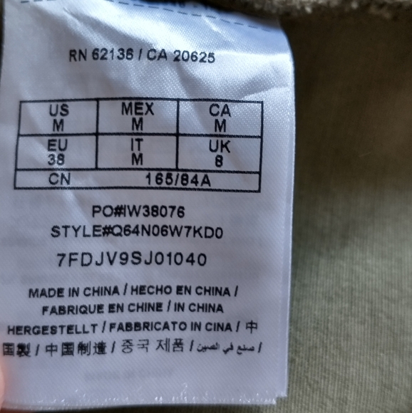 Guess Jacket Medium - Picture 9 of 10